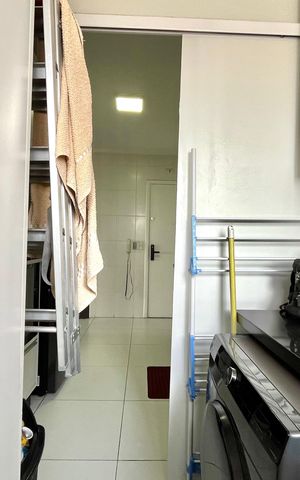 Apartamento à venda com 106m², 3 quartos e 2 vagas Apartamento à venda com 106m², 3 quartos e 2 vagasÁrea de Serviço