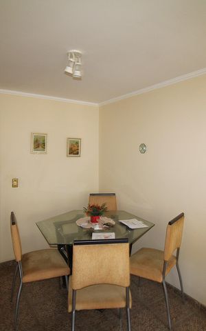 Apartamento à venda com 60m², 2 quartos e 1 vagaSala