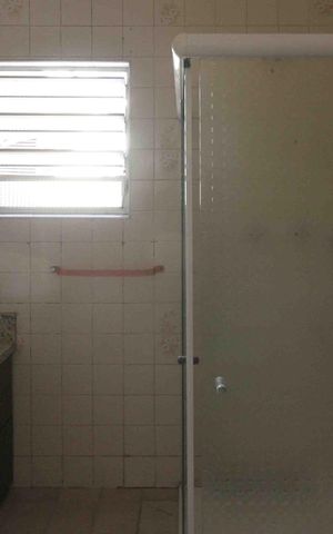 Casa à venda com 298m², 6 quartos e 4 vagas Casa à venda com 298m², 6 quartos e 4 vagasBanheiro