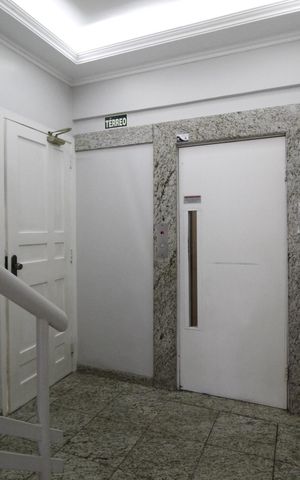 Apartamento à venda com 78m², 3 quartos e 1 vagaCorredor