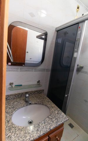 Casa à venda com 320m², 5 quartos e sem vaga Casa à venda com 320m², 5 quartos e sem vagaBanheiro da Suíte