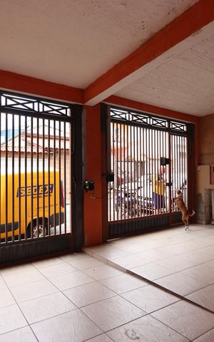 Casa à venda com 168m², 3 quartos e 2 vagasGaragem