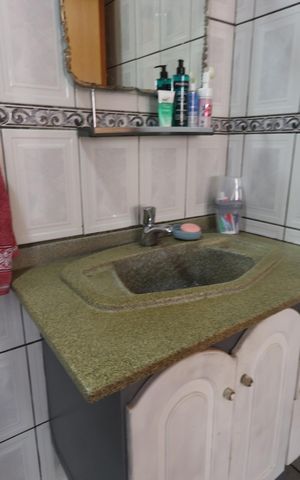 Casa à venda com 168m², 3 quartos e 2 vagasBanheiro de cima