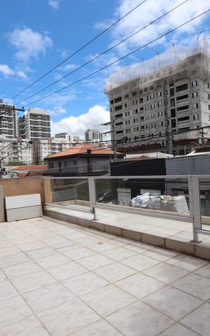 Casa à venda com 168m², 3 quartos e 2 vagasVaranda do Quarto 2