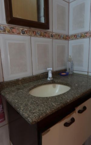 Casa à venda com 168m², 3 quartos e 2 vagasBanheiro de baixo