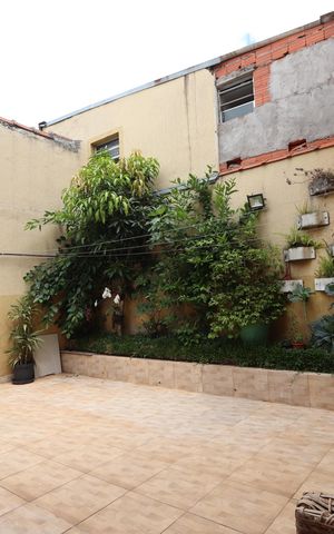 Casa à venda com 168m², 3 quartos e 2 vagasQuintal