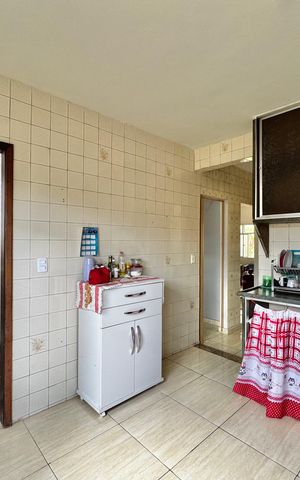 Apartamento à venda com 128m², 4 quartos e sem vaga Apartamento à venda com 128m², 4 quartos e sem vagaCozinha 2