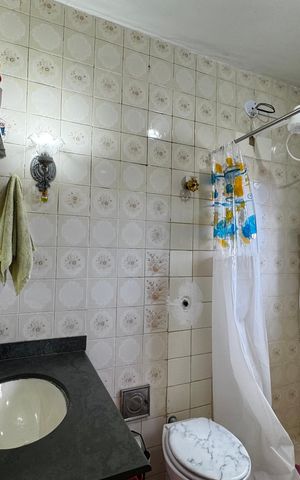 Apartamento à venda com 128m², 4 quartos e sem vaga Apartamento à venda com 128m², 4 quartos e sem vagaBanheiro Social 2