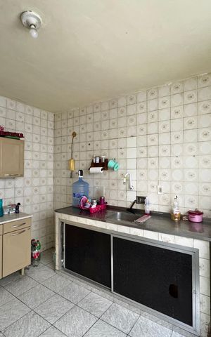 Apartamento à venda com 128m², 4 quartos e sem vaga Apartamento à venda com 128m², 4 quartos e sem vagaCozinha