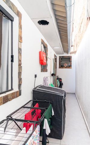 Casa à venda com 115m², 3 quartos e 2 vagasÁrea de Serviço