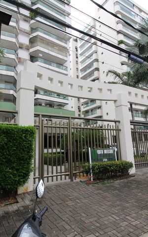 Apartamento à venda com 75m², 2 quartos e 1 vagaFachada