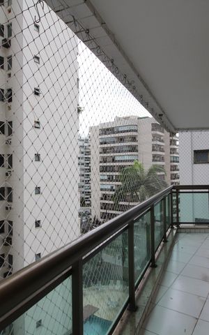 Apartamento à venda com 75m², 2 quartos e 1 vagaVaranda