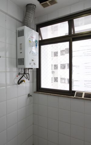 Apartamento à venda com 75m², 2 quartos e 1 vagaÁrea de Serviço