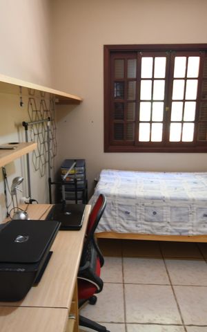 Casa de condomínio à venda com 476m², 4 quartos e 2 vagasQuarto 3