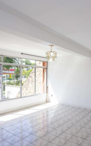 Casa à venda com 199m², 3 quartos e 4 vagasSala