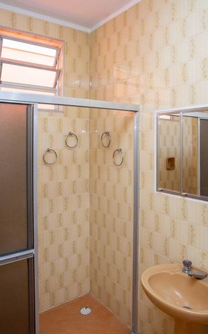 Casa à venda com 199m², 3 quartos e 4 vagasBanheiro