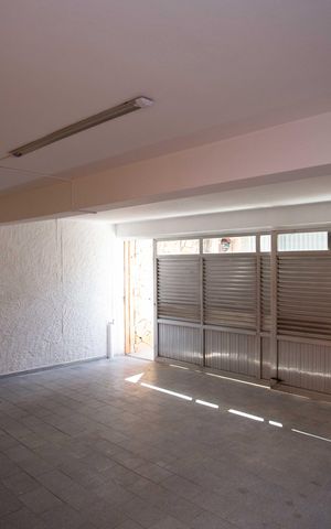 Casa à venda com 199m², 3 quartos e 4 vagasGaragem