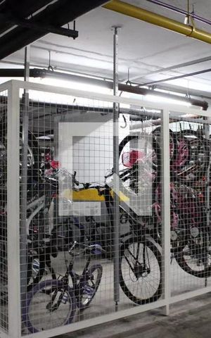 Apartamento à venda com 134m², 3 quartos e 2 vagas Apartamento à venda com 134m², 3 quartos e 2 vagasÁrea comum - Bicicletário