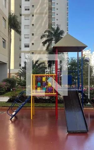Apartamento à venda com 134m², 3 quartos e 2 vagas Apartamento à venda com 134m², 3 quartos e 2 vagasÁrea comum - Playground
