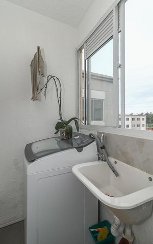 Apartamento à venda com 41m², 2 quartos e sem vagaCozinha e Área de Serviço