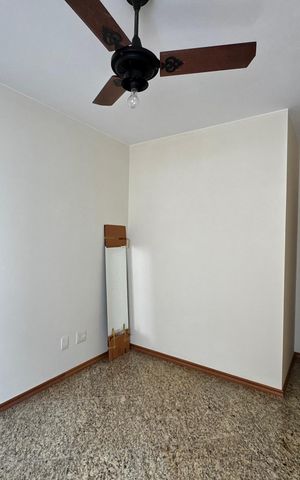 Apartamento à venda com 141m², 4 quartos e 3 vagas Apartamento à venda com 141m², 4 quartos e 3 vagasQuarto 1