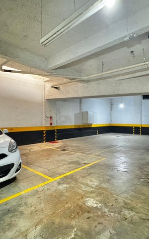 Apartamento à venda com 141m², 4 quartos e 3 vagas