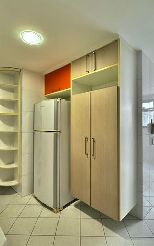 Apartamento à venda com 141m², 4 quartos e 3 vagas Apartamento à venda com 141m², 4 quartos e 3 vagasCozinha e Área de Serviço