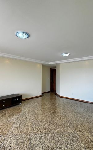 Apartamento à venda com 141m², 4 quartos e 3 vagas Apartamento à venda com 141m², 4 quartos e 3 vagasSala