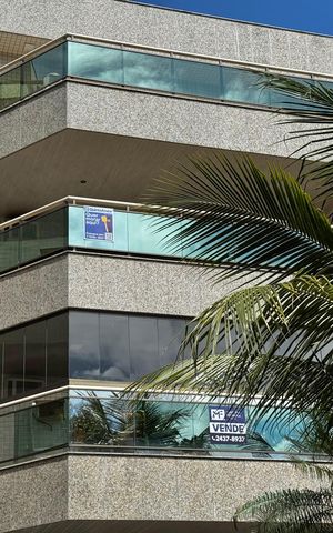 Apartamento à venda com 141m², 4 quartos e 3 vagas Apartamento à venda com 141m², 4 quartos e 3 vagasPlaquinha Quinto Andar