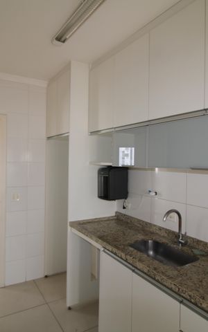 Apartamento à venda com 93m², 3 quartos e 2 vagasCozinha