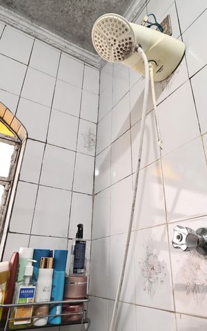 Casa à venda com 180m², 3 quartos e 2 vagas Casa à venda com 180m², 3 quartos e 2 vagasBanheiro da Suíte