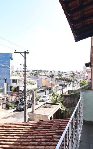 Casa à venda com 180m², 3 quartos e 2 vagas Casa à venda com 180m², 3 quartos e 2 vagasSacada