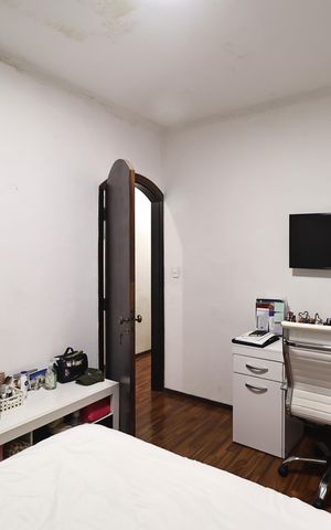 Casa à venda com 180m², 3 quartos e 2 vagas Casa à venda com 180m², 3 quartos e 2 vagasQuarto 2