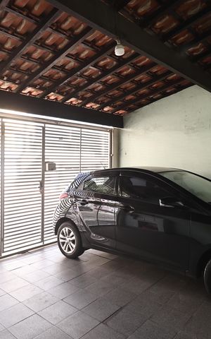 Casa à venda com 180m², 3 quartos e 2 vagas Casa à venda com 180m², 3 quartos e 2 vagasGaragem