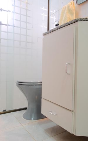 Casa à venda com 252m², 4 quartos e 4 vagasBanheiro Social