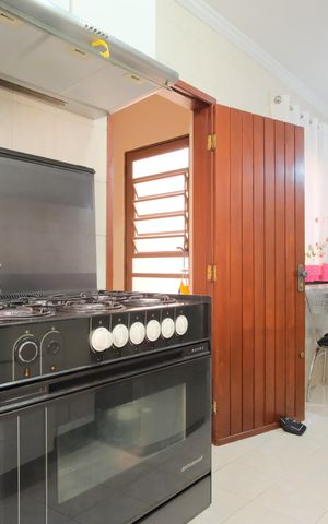 Casa à venda com 252m², 4 quartos e 4 vagasCozinha