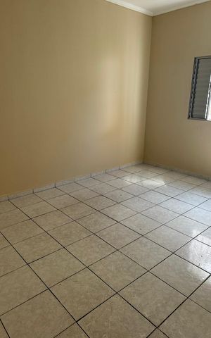 Casa à venda com 220m², 3 quartos e 7 vagas Casa à venda com 220m², 3 quartos e 7 vagasQuarto