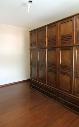 Casa à venda com 171m², 5 quartos e 1 vagaQuarto 2