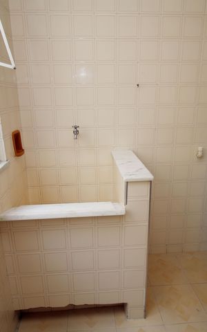 Casa à venda com 171m², 5 quartos e 1 vagaÁrea de Serviço 1