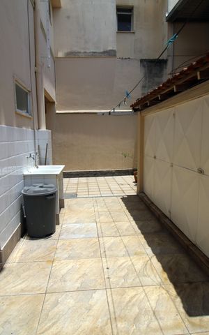 Casa à venda com 171m², 5 quartos e 1 vagaÁrea de Serviço 2