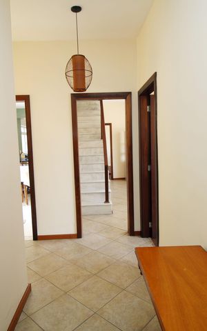 Casa à venda com 171m², 5 quartos e 1 vagaBanheiro CorredorBanheiro Corredor