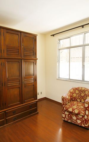 Casa à venda com 171m², 5 quartos e 1 vagaQuarto 2