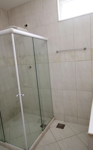 Casa à venda com 171m², 5 quartos e 1 vagaBanheiro Social 1