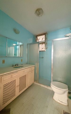 Apartamento à venda com 90m², 3 quartos e 2 vagas Apartamento à venda com 90m², 3 quartos e 2 vagasSuíte - banheiro