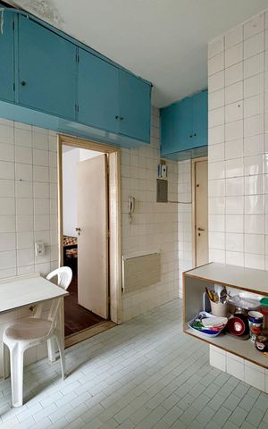 Apartamento à venda com 90m², 3 quartos e 2 vagas Apartamento à venda com 90m², 3 quartos e 2 vagasCozinha