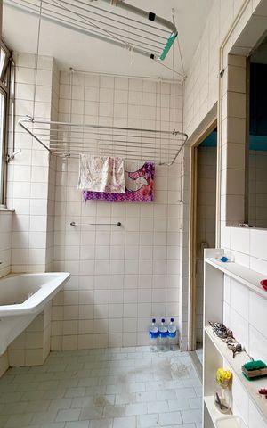 Apartamento à venda com 90m², 3 quartos e 2 vagas Apartamento à venda com 90m², 3 quartos e 2 vagasÁrea de serviço