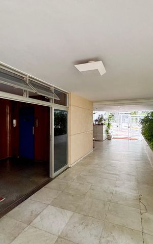 Apartamento à venda com 90m², 3 quartos e 2 vagas Apartamento à venda com 90m², 3 quartos e 2 vagasPortaria