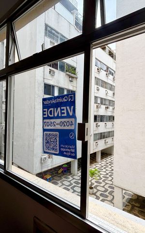 Apartamento à venda com 90m², 3 quartos e 2 vagas Apartamento à venda com 90m², 3 quartos e 2 vagasPlaca