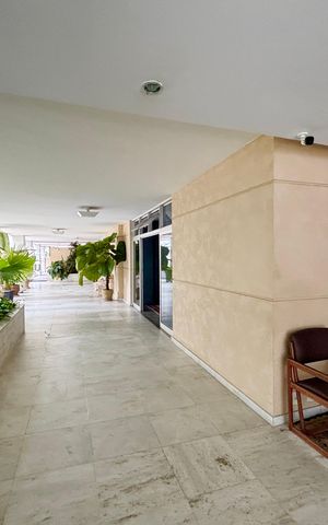 Apartamento à venda com 90m², 3 quartos e 2 vagas Apartamento à venda com 90m², 3 quartos e 2 vagasPortaria