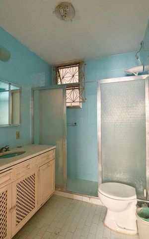 Apartamento à venda com 90m², 3 quartos e 2 vagas Apartamento à venda com 90m², 3 quartos e 2 vagasSuíte - banheiro